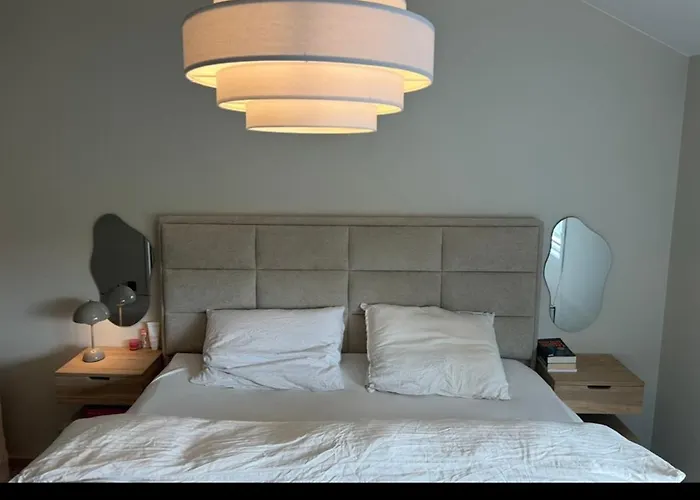 Stor Og Sentral Leilighet Naer Lagunen
